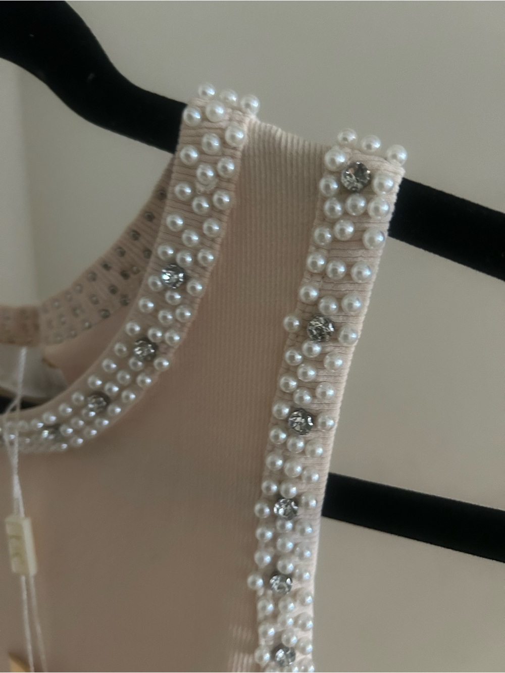 LC Lizette Collection Pearl & Rhinestone Embellished Ribbed Tank Top NWT - Picture 4 of 5